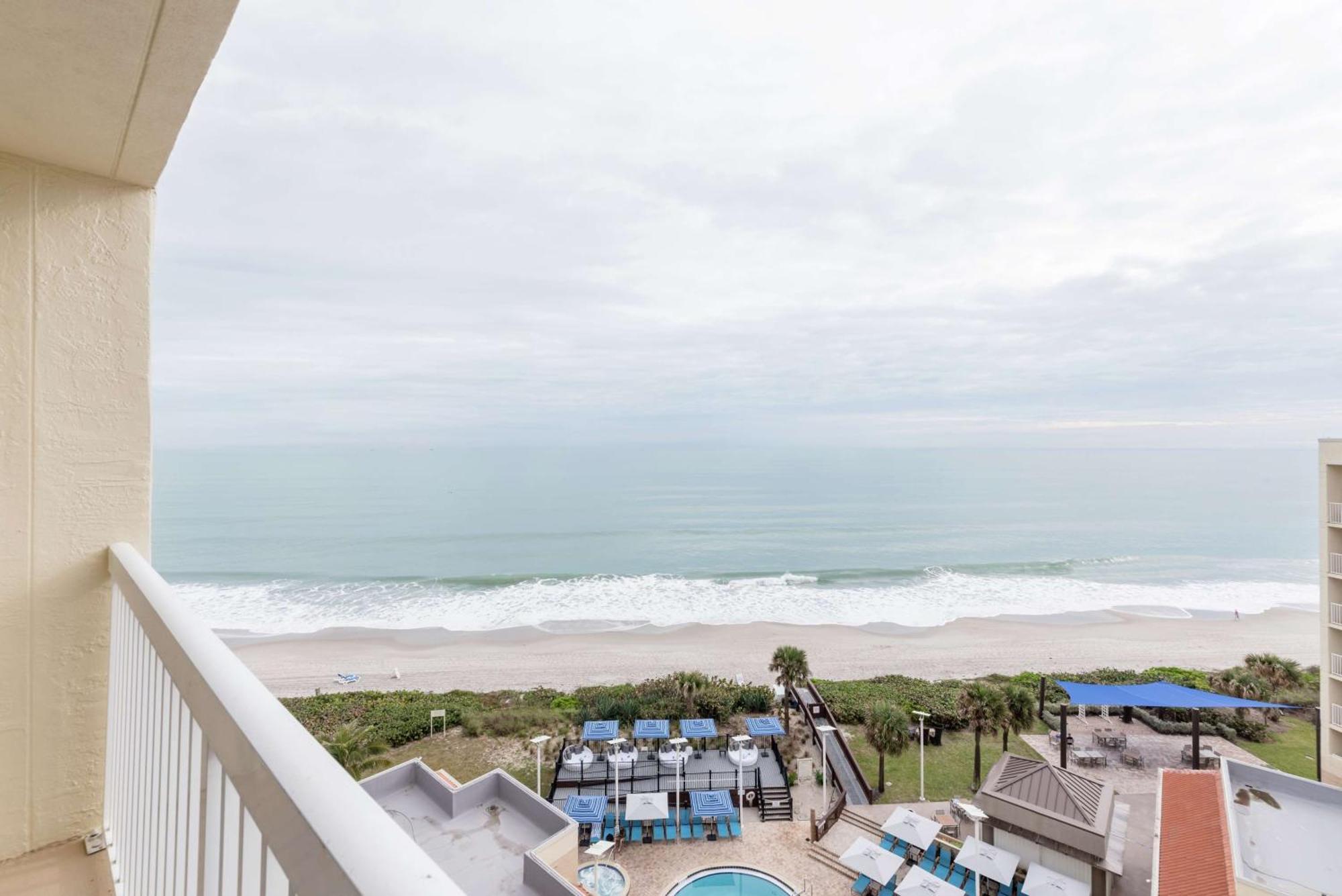 Hilton Melbourne Beach Oceanfront Hotel Exterior photo