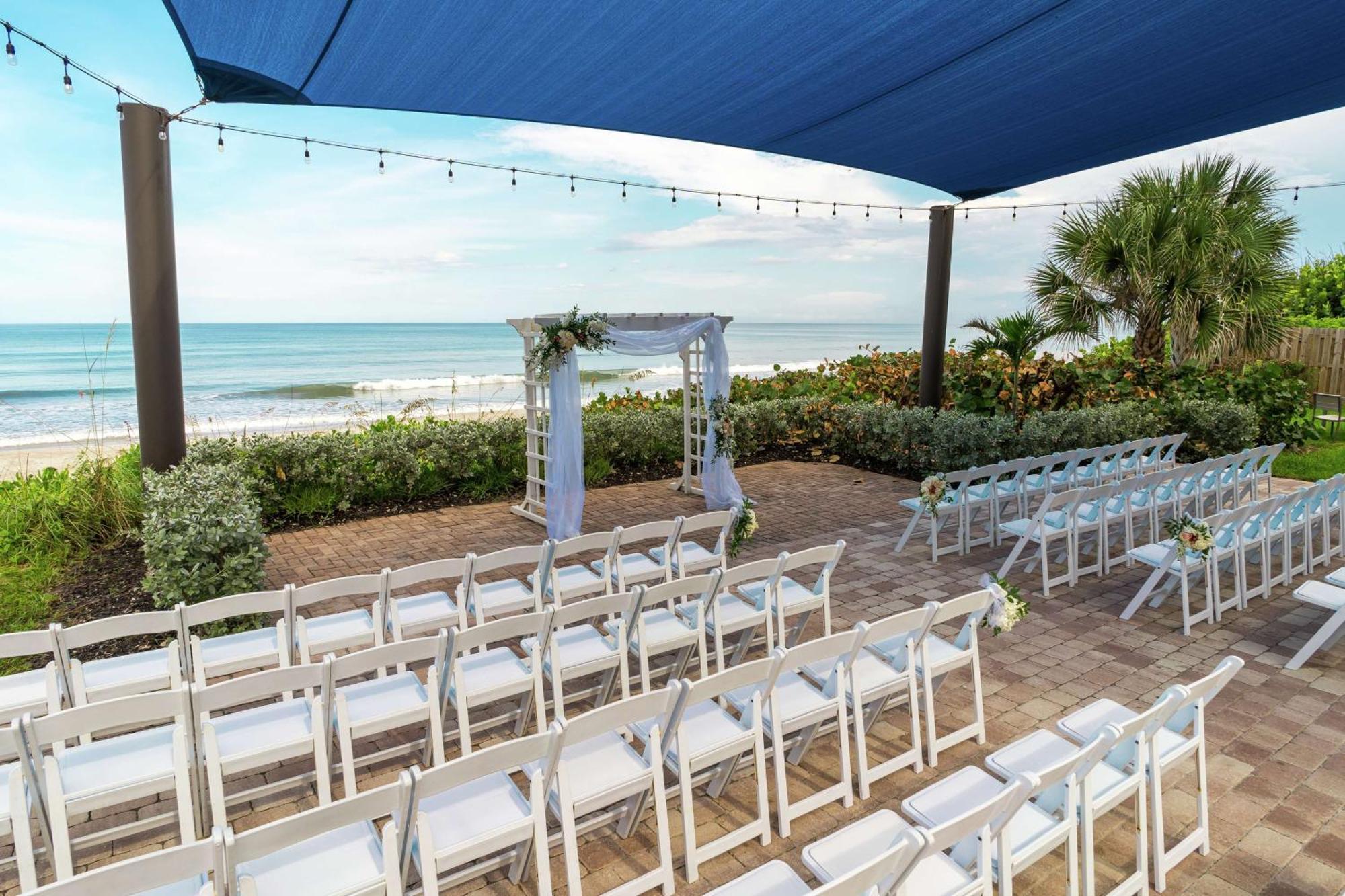 Hilton Melbourne Beach Oceanfront Hotel Exterior photo