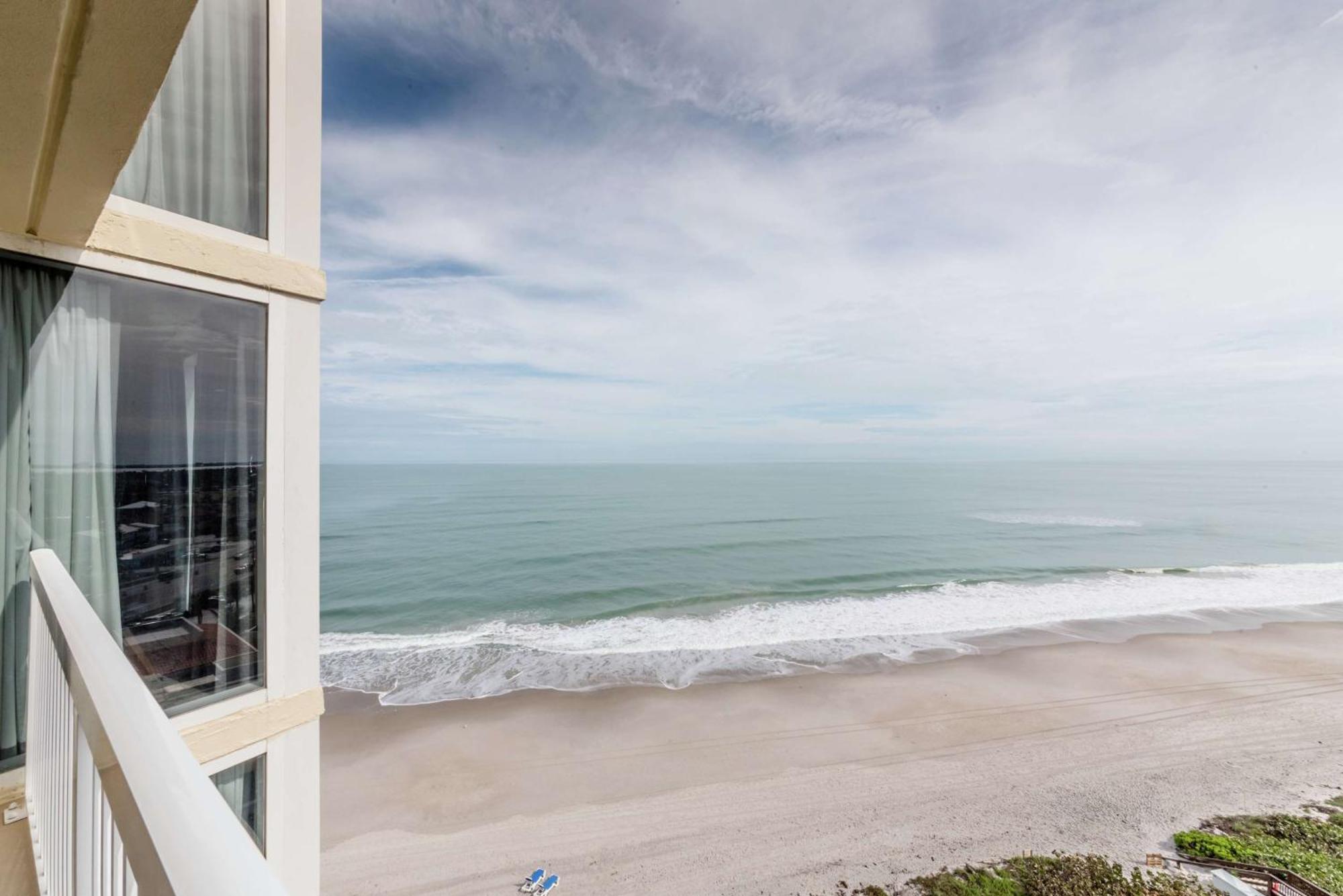 Hilton Melbourne Beach Oceanfront Exterior photo