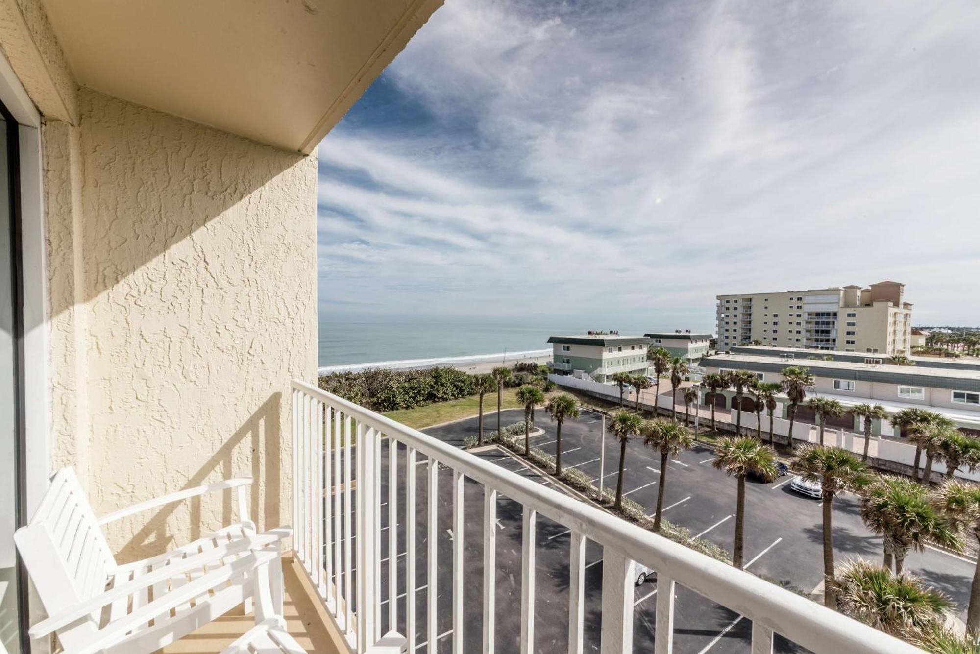 Hilton Melbourne Beach Oceanfront Hotel Exterior photo