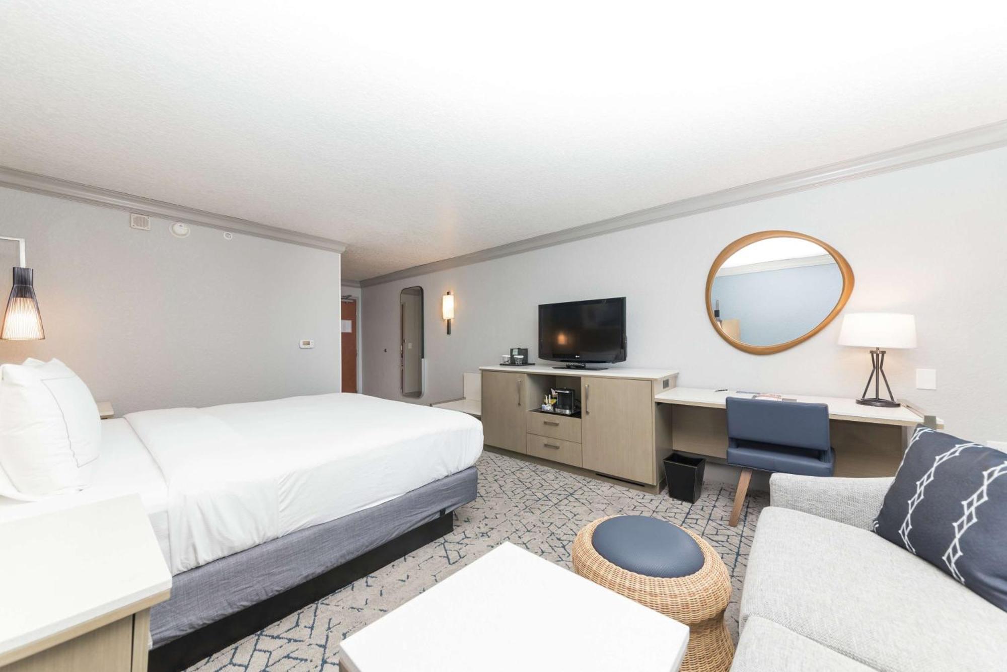 Hilton Melbourne Beach Oceanfront Exterior photo